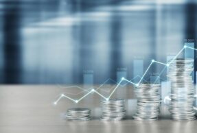 Simula tu riqueza futura: Qué pasaría si inviertes 100 € cada mes